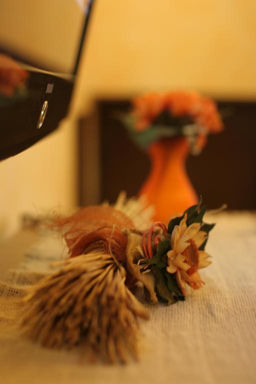 Alla Corte Dei Ventimiglia Montelepre Стая снимка
