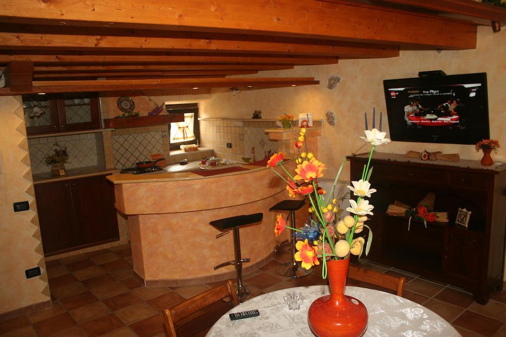 Alla Corte Dei Ventimiglia Montelepre Екстериор снимка