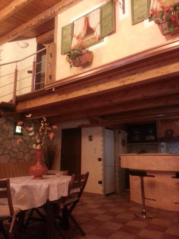 Alla Corte Dei Ventimiglia Montelepre Екстериор снимка